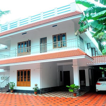 Grace Guest Home Thrissur Εξωτερικό φωτογραφία
